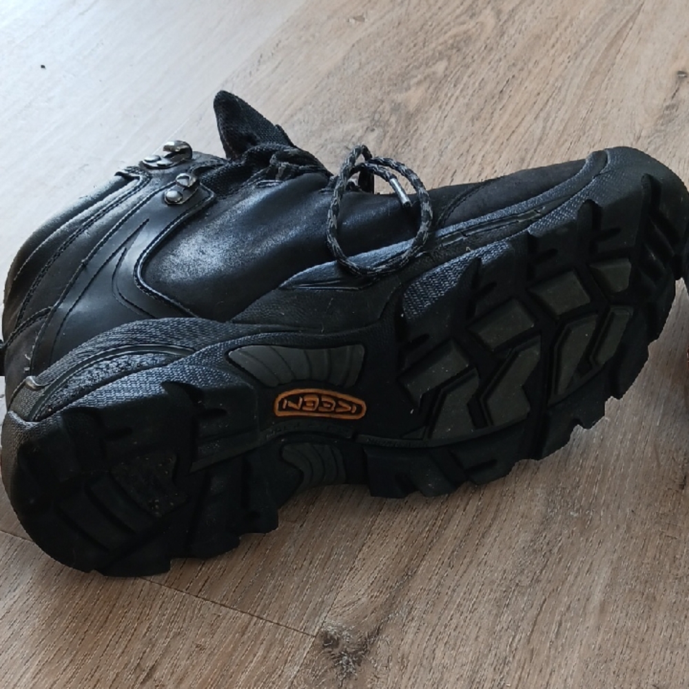 Keen Black Men's Boots - Picture 5 of 11